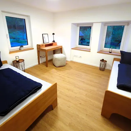 Schlossknecht Hohenlohe * Neuenstein (Baden-Wurttemberg)